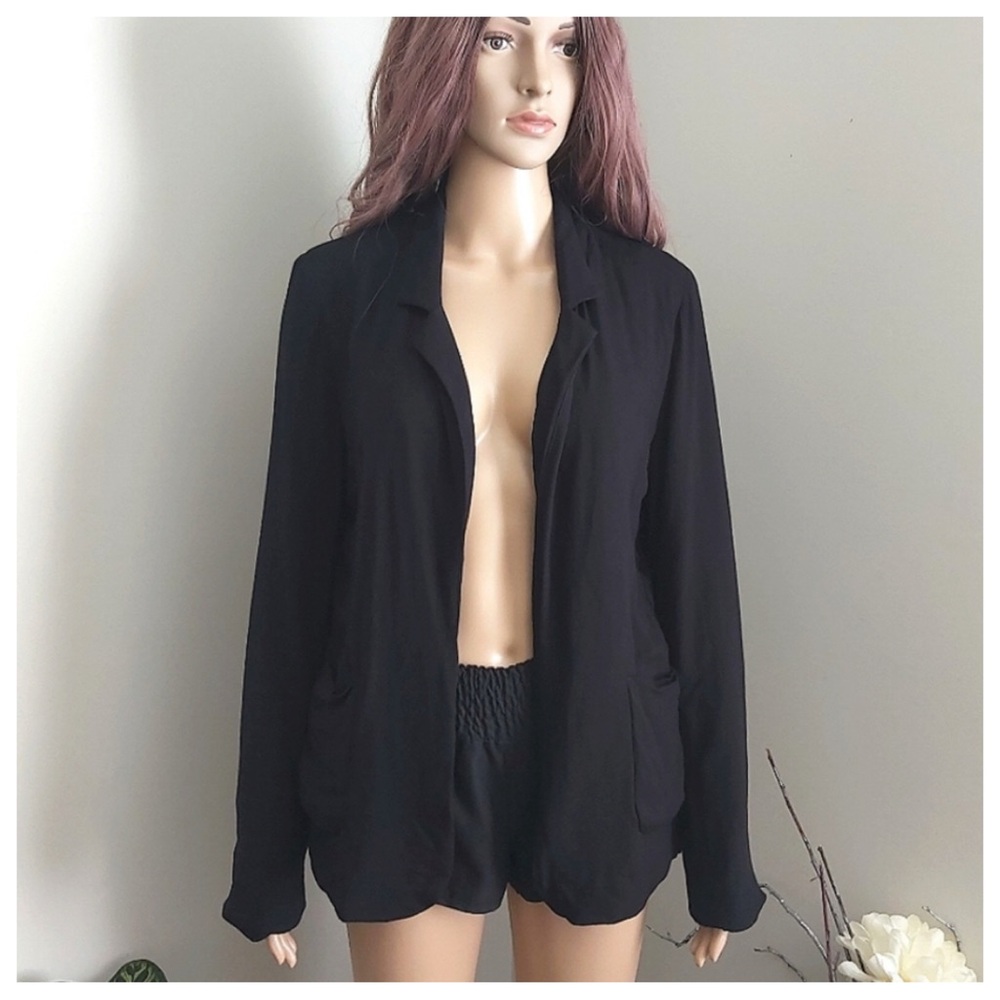Talula Artizia soft Black Open Front Blazer